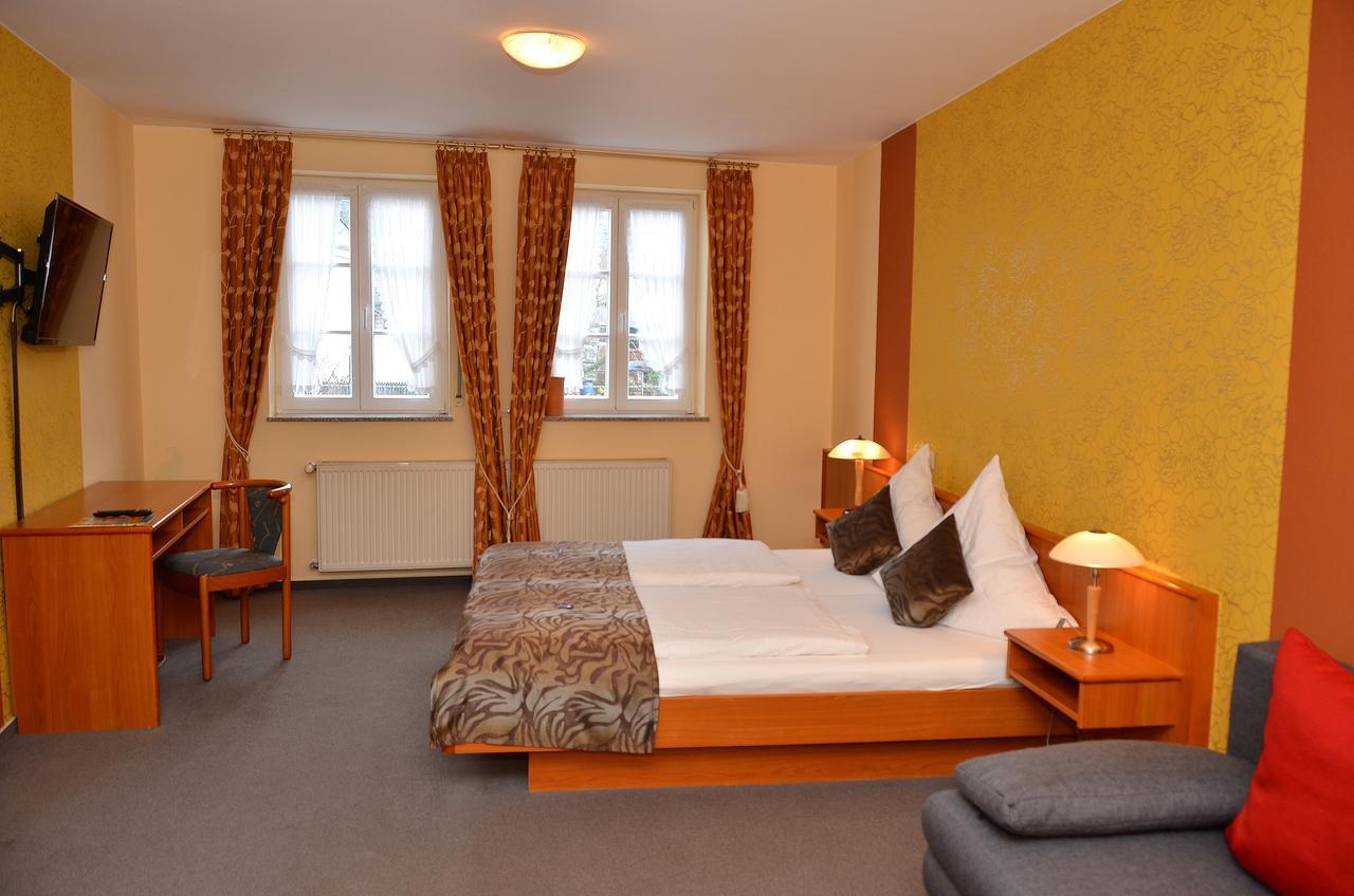 Gasthaus Zur Rebe Mehring  Buitenkant foto